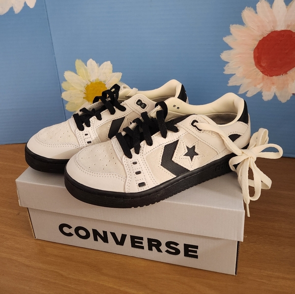 CONVERSE☆》 LEATHER SHOES - Picture 2 of 7